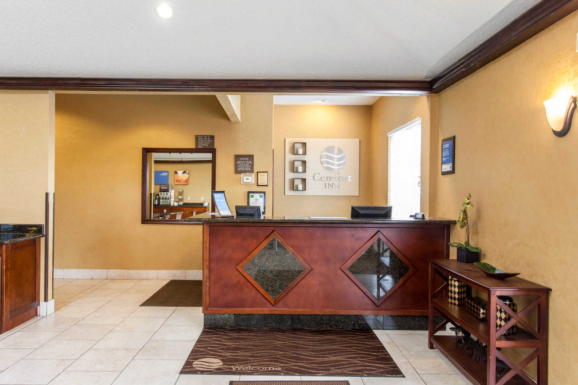 Quality Inn & Suites Seville Interior foto